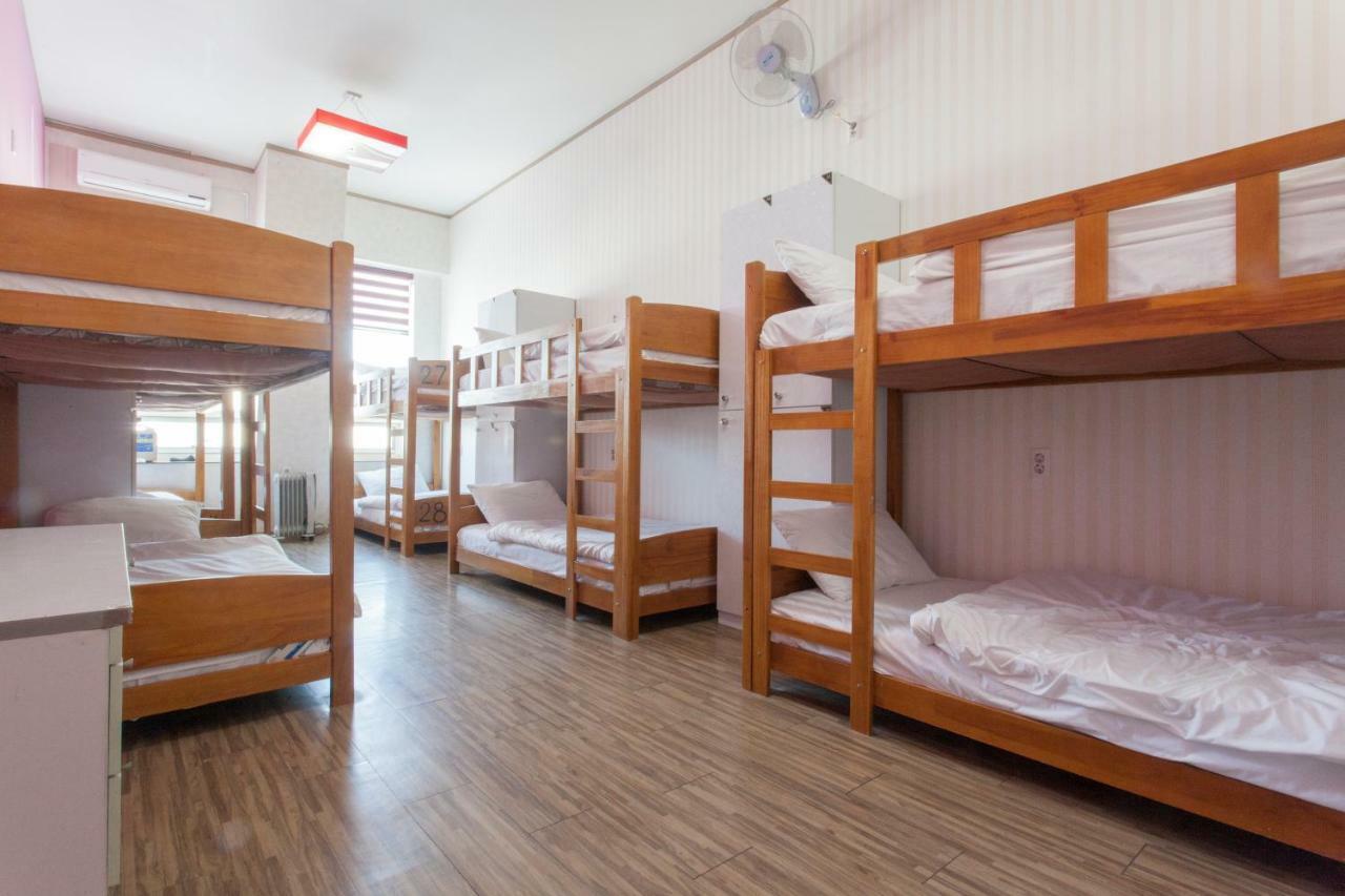 Terra Guesthouse Пусан Экстерьер фото